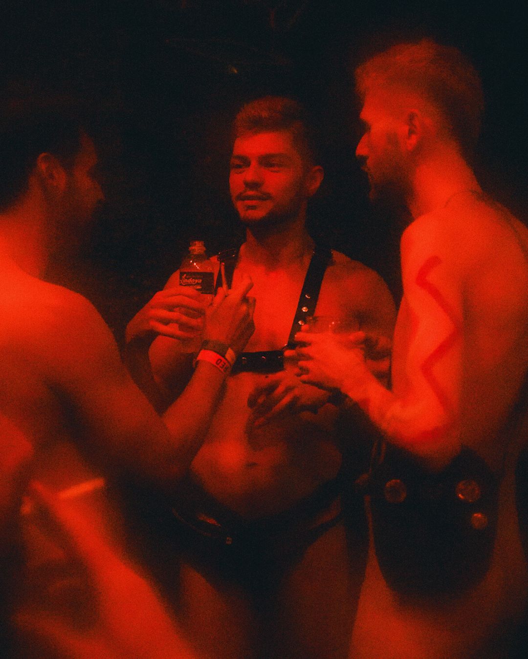 Red (3)