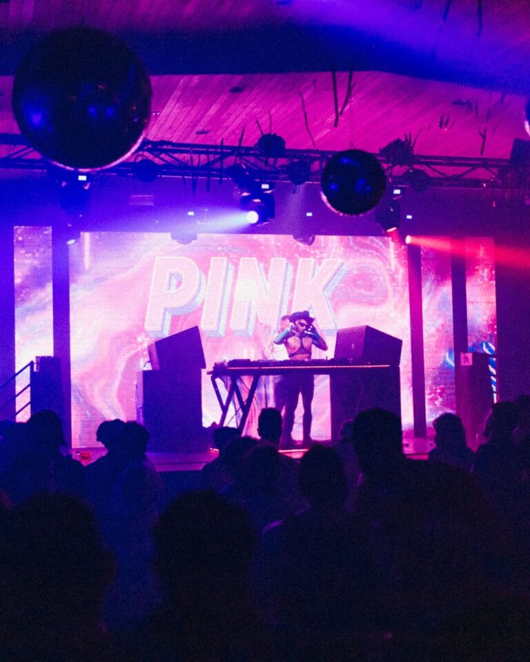 Pink - Prince Tower (3)